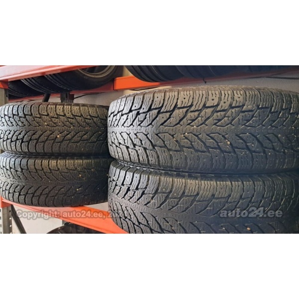 Nokian Hakkapeliitta LT3 lamell 275/70R18
