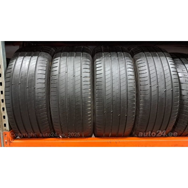 Michelin Latitude Sport3 Runflat 245/50R19