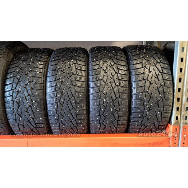 Nokian Hakkapeliitta 7 215/55R16