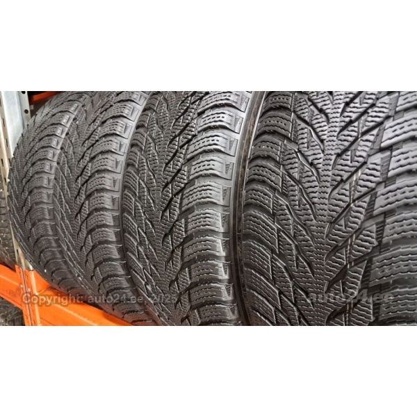 Nokian Hakkapeliitta R3 215/50R19