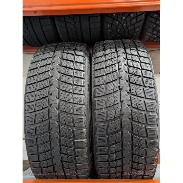 Green Max Winter Ice i15 SUV 245/45R20