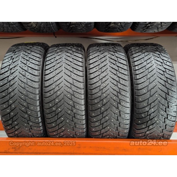 Nokian Hakkapeliitta 10 215/60R16
