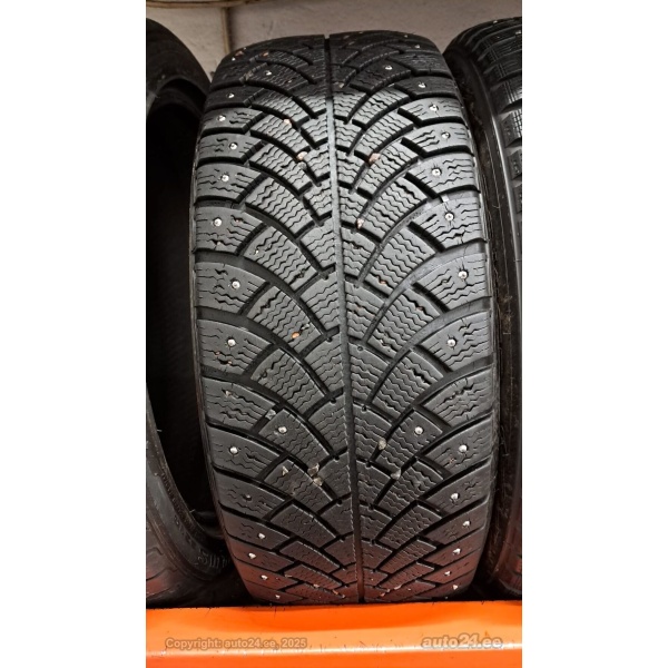 BFGoodrich G-force Stud 205/55R16