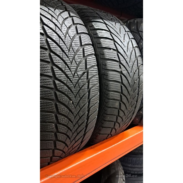 Goodyear Ultragrip Ice2 215/55R17