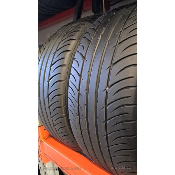 Kumho Ecsta SPT 215/55R16