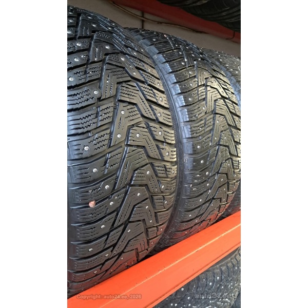 Hankook Winter I-pike RS2 215/55R16